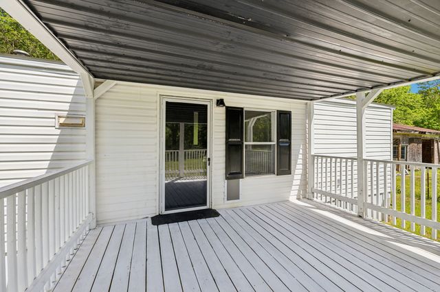 161 Longbranch Rd, Hohenwald, TN 38462