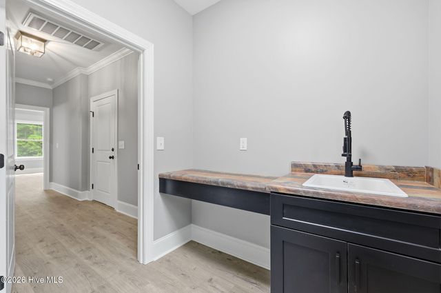 5430 Nc 43 N, Greenville, NC 27834