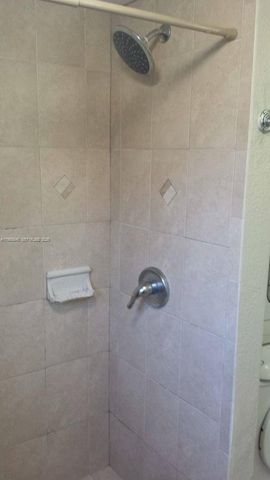 7368 SW 82nd St E113, Miami, FL 33143