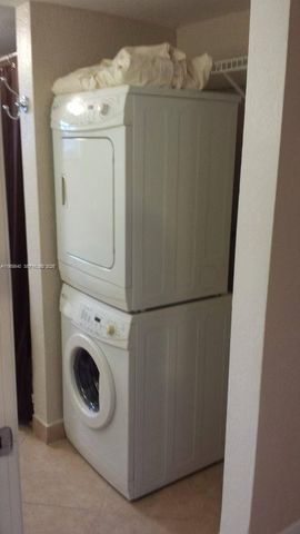 7368 SW 82nd St E113, Miami, FL 33143