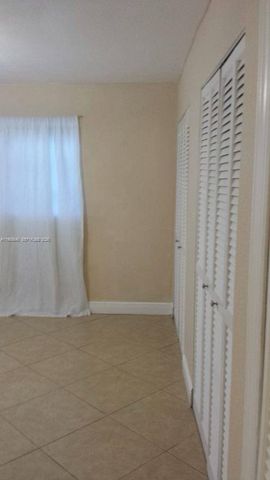 7368 SW 82nd St E113, Miami, FL 33143