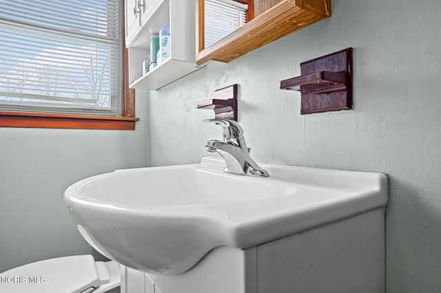 245 Edinborough Drive, Findlay, OH 45840