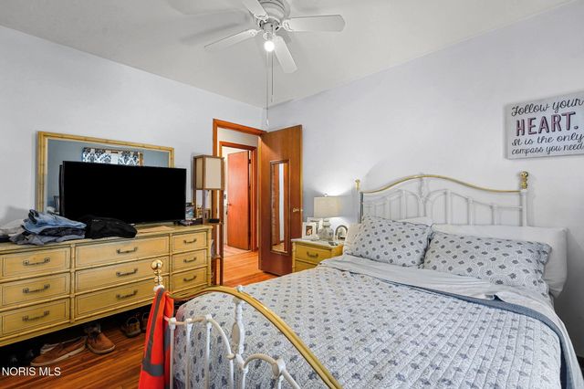 245 Edinborough Drive, Findlay, OH 45840