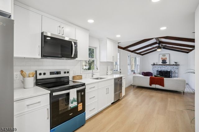 13 Cliffside Ter, Vernon Twp., NJ 07461