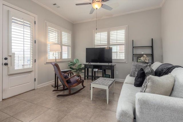 1685 JENNINGS MILL LN W, Collierville, TN 38017