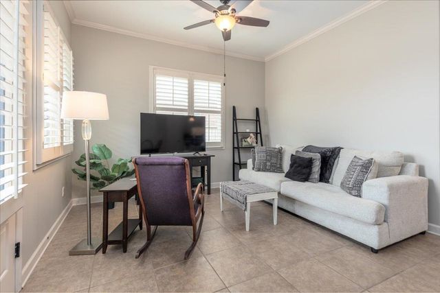 1685 JENNINGS MILL LN W, Collierville, TN 38017