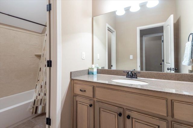 1685 JENNINGS MILL LN W, Collierville, TN 38017