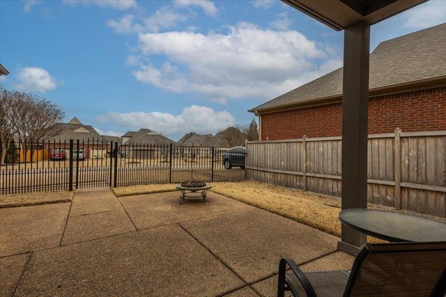 1685 JENNINGS MILL LN W, Collierville, TN 38017
