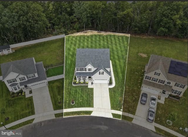 7 CHAMPLAIN ST, Sicklerville, NJ 08081