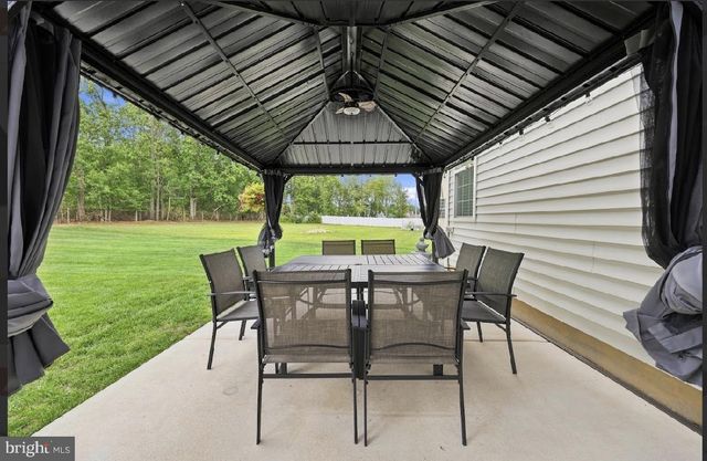 7 CHAMPLAIN ST, Sicklerville, NJ 08081