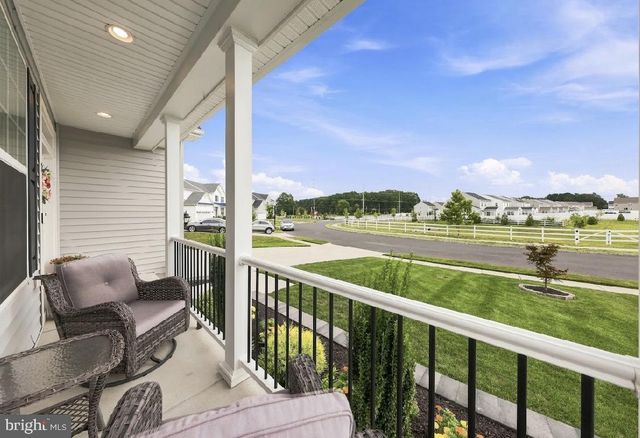 7 CHAMPLAIN ST, Sicklerville, NJ 08081