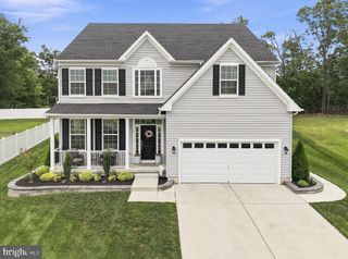 7 CHAMPLAIN ST, Sicklerville, NJ 08081