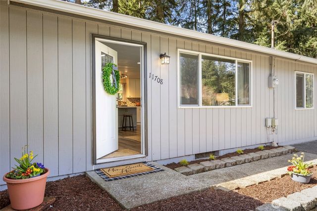 11708 Elder Avenue SW, Port Orchard, WA 98367