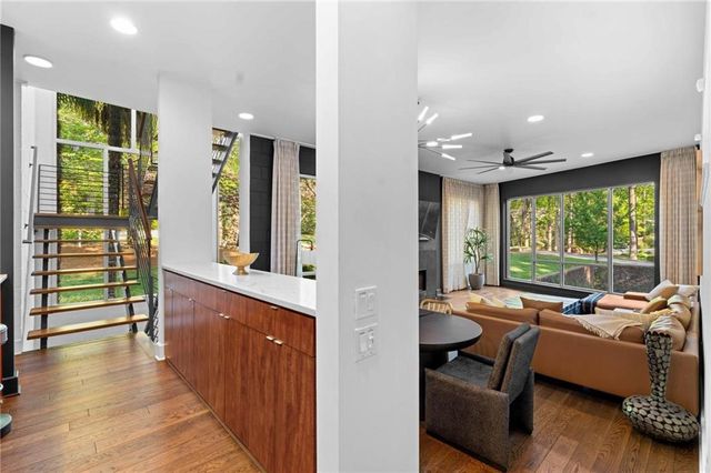 1960 Tall Tree Drive NE, Atlanta, GA 30324