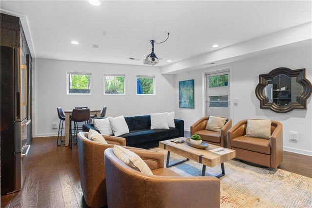 1960 Tall Tree Drive NE, Atlanta, GA 30324