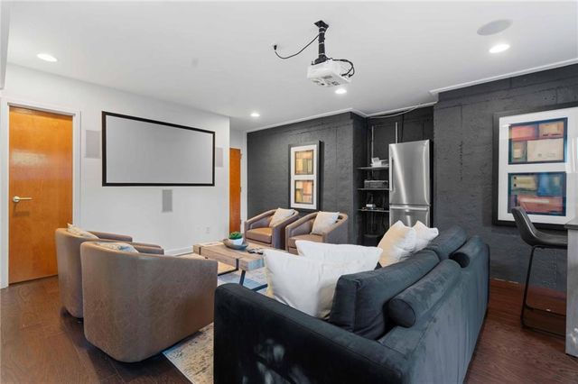 1960 Tall Tree Drive NE, Atlanta, GA 30324