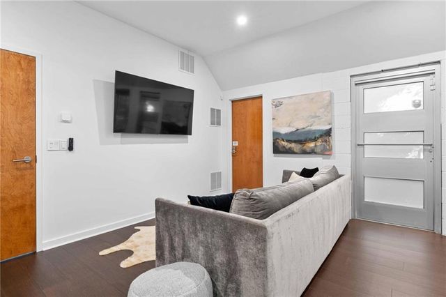 1960 Tall Tree Drive NE, Atlanta, GA 30324