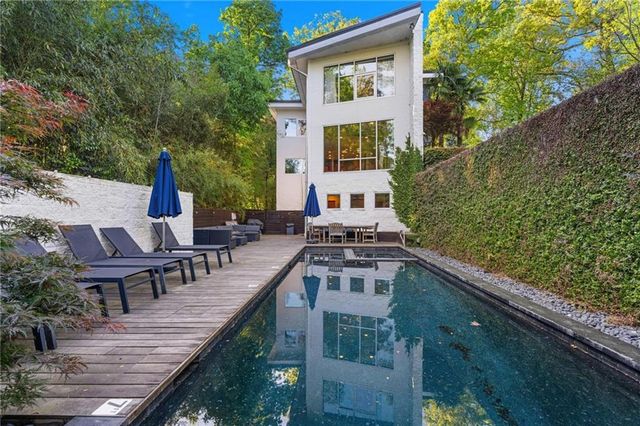 1960 Tall Tree Drive NE, Atlanta, GA 30324