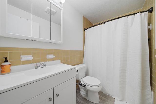 2 Brookside Dr Apt 11, Exeter, NH 03833