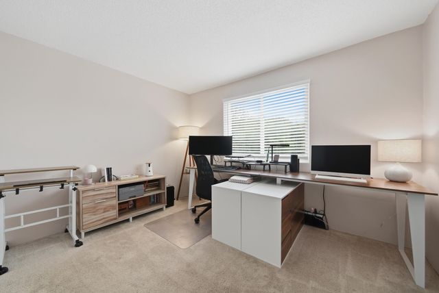 2 Brookside Dr Apt 11, Exeter, NH 03833