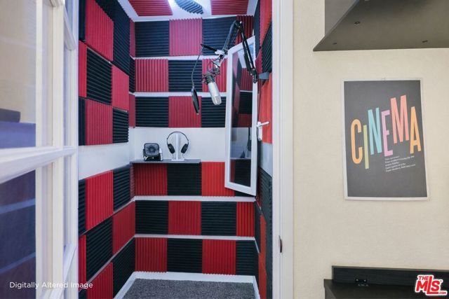 10817 Whipple Street 6, Studio City (los Angeles), CA 91602