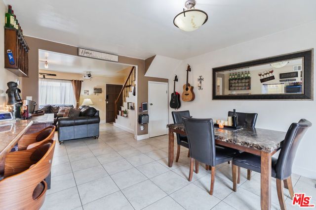 10817 Whipple Street 6, Studio City (los Angeles), CA 91602