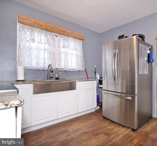 437 N 3RD AVE, Lebanon, PA 17046