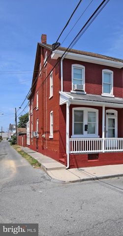 437 N 3RD AVE, Lebanon, PA 17046