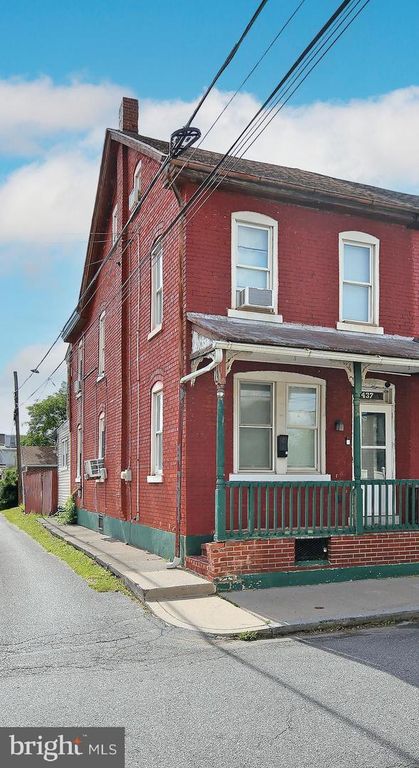 437 N 3RD AVE, Lebanon, PA 17046