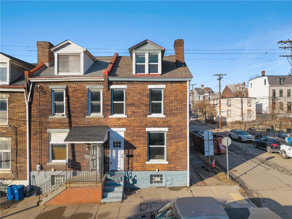 3837 Liberty Ave, Lawrenceville, PA 15201