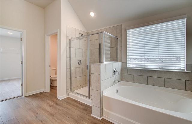 1807 Kingsmere Run Dr, Loganville, GA 30052