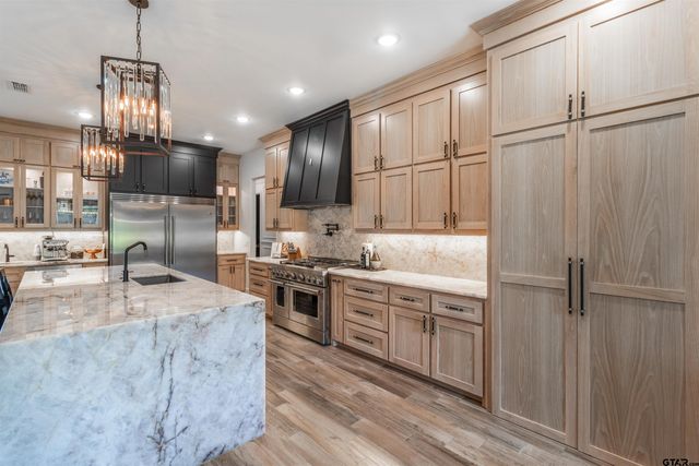 12240 Jazmin Cir, Flint, TX 75762