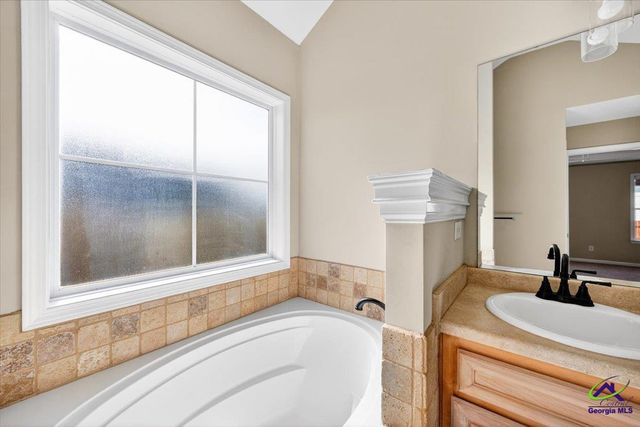 402 Latham Drive, Warner Robins, GA 31088