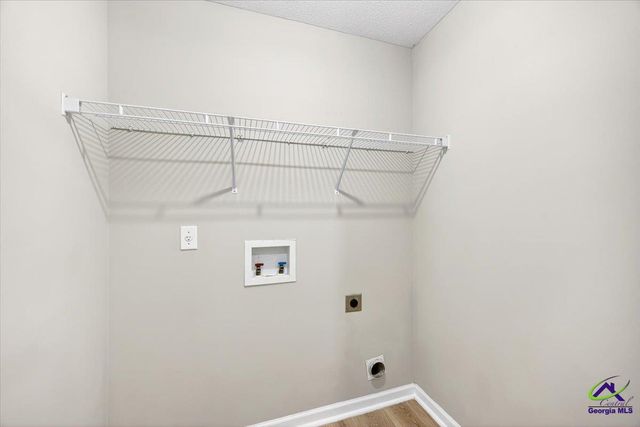 402 Latham Drive, Warner Robins, GA 31088