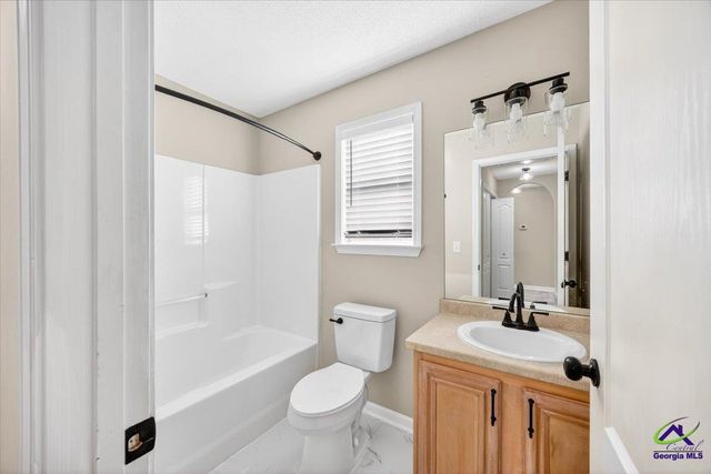 402 Latham Drive, Warner Robins, GA 31088