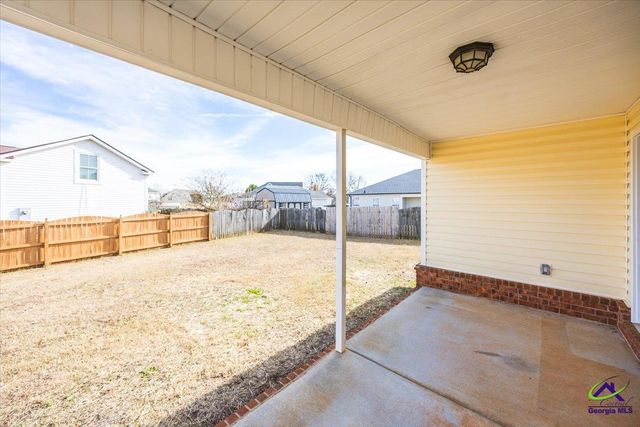 402 Latham Drive, Warner Robins, GA 31088