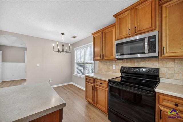 402 Latham Drive, Warner Robins, GA 31088