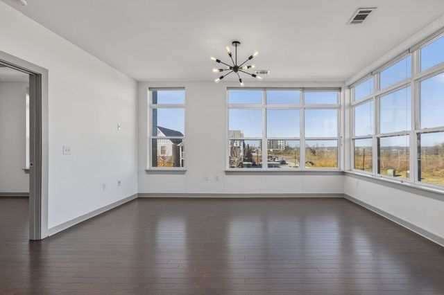 1638 54th Ave N Apt 204, Nashville, TN 37209