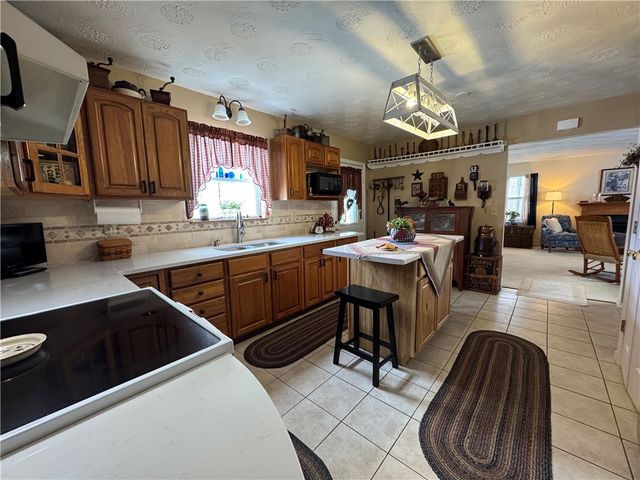 11246 State Route 730, Blanchester, OH 45107