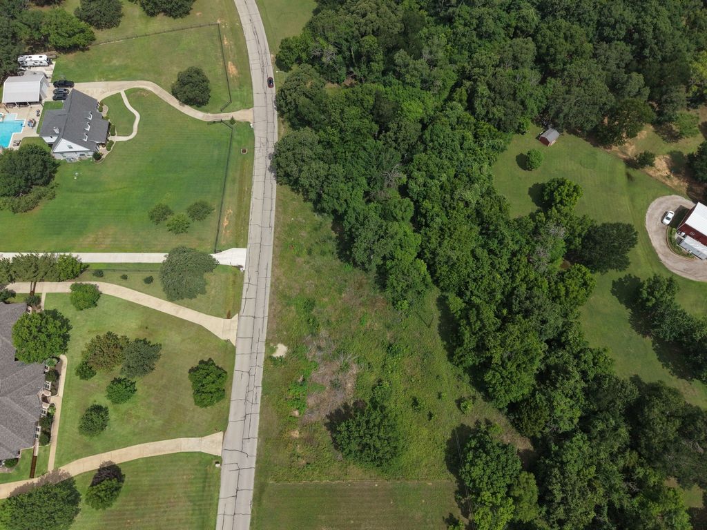 4441 Country Hill Road, Fort Worth, TX 76140