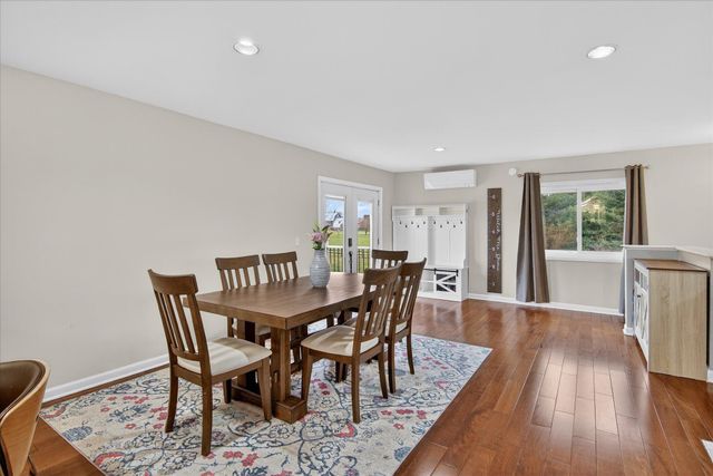 7901 W Waters Road, Ann Arbor, MI 48103