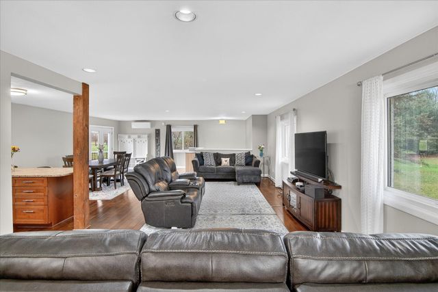 7901 W Waters Road, Ann Arbor, MI 48103