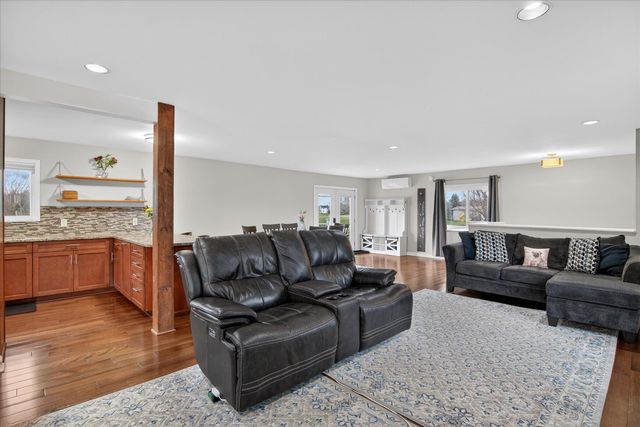 7901 W Waters Road, Ann Arbor, MI 48103