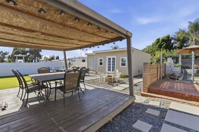 646 El Rancho Dr, El Cajon, CA 92019