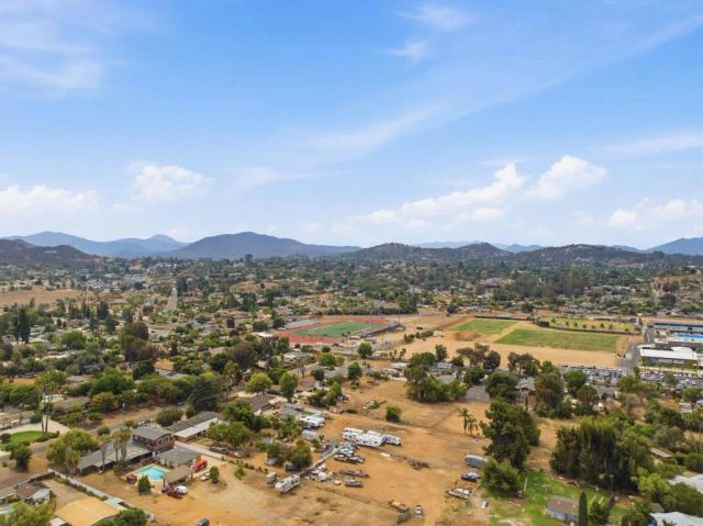 646 El Rancho Dr, El Cajon, CA 92019