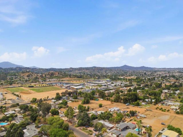 646 El Rancho Dr, El Cajon, CA 92019