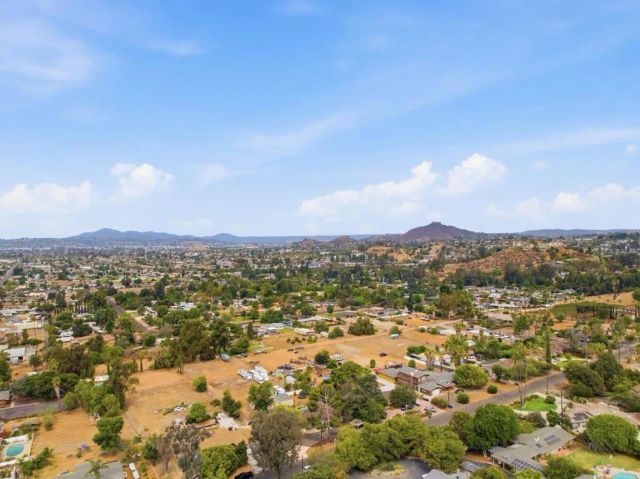 646 El Rancho Dr, El Cajon, CA 92019