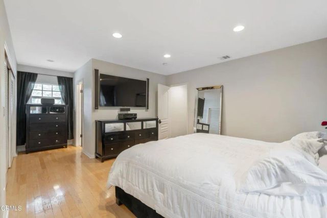 3311 S Bentley Avenue, Los Angeles, CA 90034