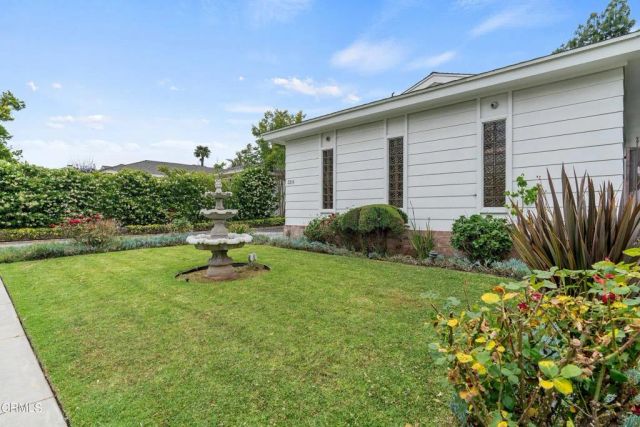 3311 S Bentley Avenue, Los Angeles, CA 90034