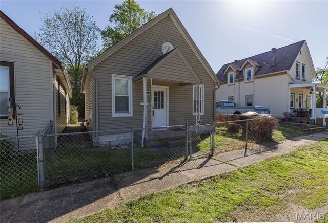 129 E Pratt Street, De Soto, MO 63020